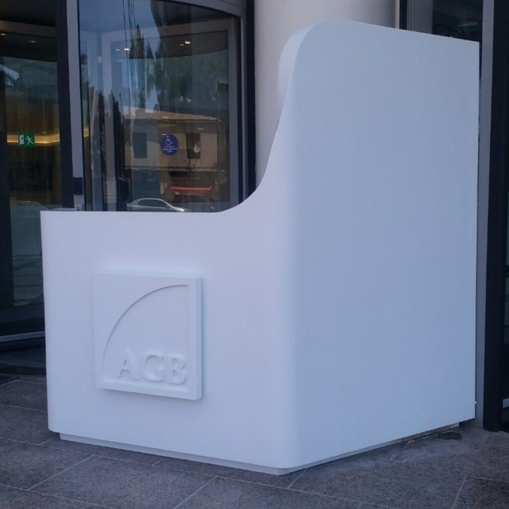 comtoir-bank-corian-halcom-inov